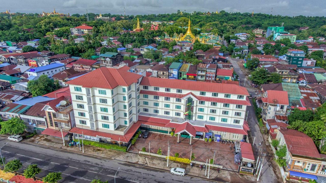 Ngwe Moe Hotel Моламьяйн Экстерьер фото